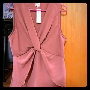 Kaleigh Stitch Fix Twist Front Top NWT sz L